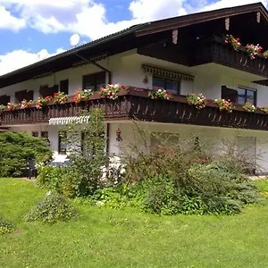 https://alpenpension-bergidyll-schoenau-am-koenigsee.com-bavaria.com